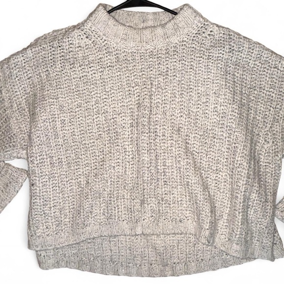 Happy x Nature oatmeal chunky knit sweater
Size medium - Picture 2 of 5